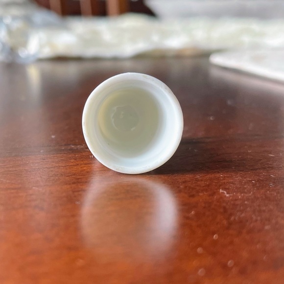 Pioneer Village Porcelain Red Truck Vehicle Collector's Thimble - Picture 3 of 5